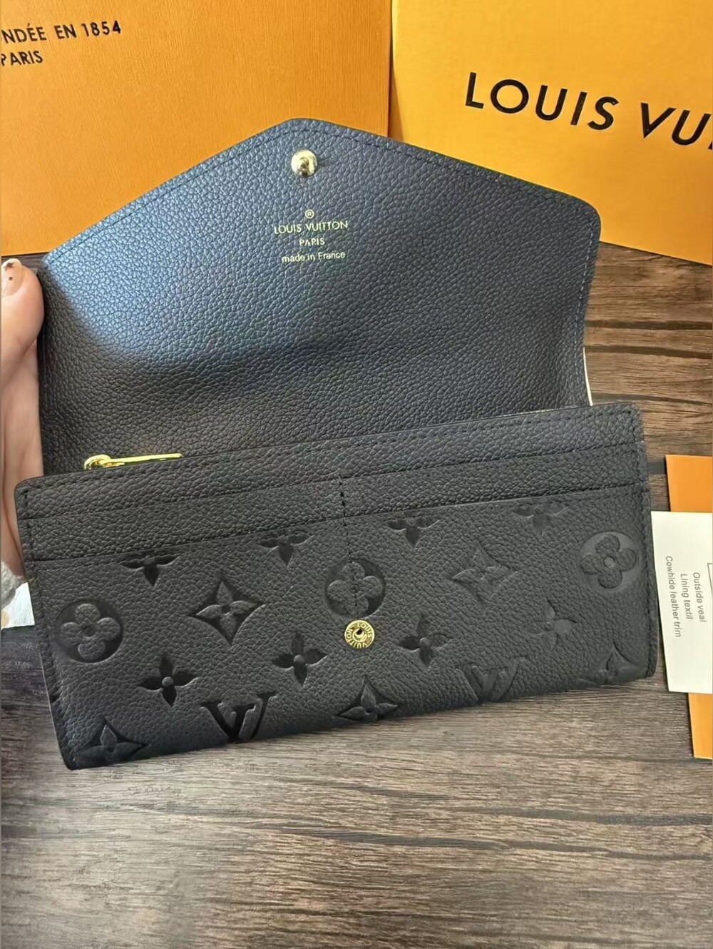 Louis Vuitton Black Monogram Sarah Wallet - Picture 2 of 12